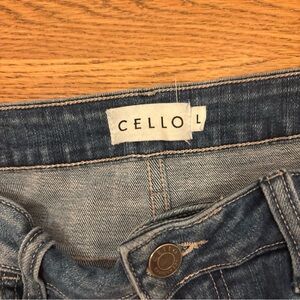 Cello Women's Blue Jeans Shorts size Large‎